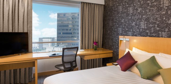 1-junior-suite-master-bedroom-2
