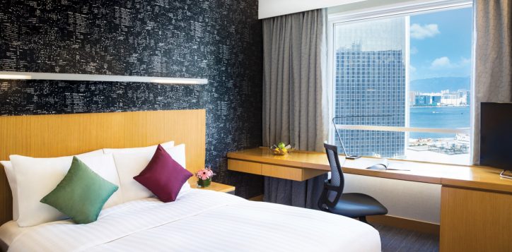 rooms-suite-2nd-room-superior-queen1-2