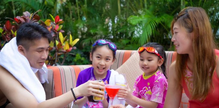 family-staycation_welcome-drink-2
