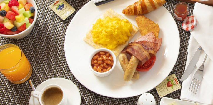 breakfast-in-bed_american-breakfast-set-2